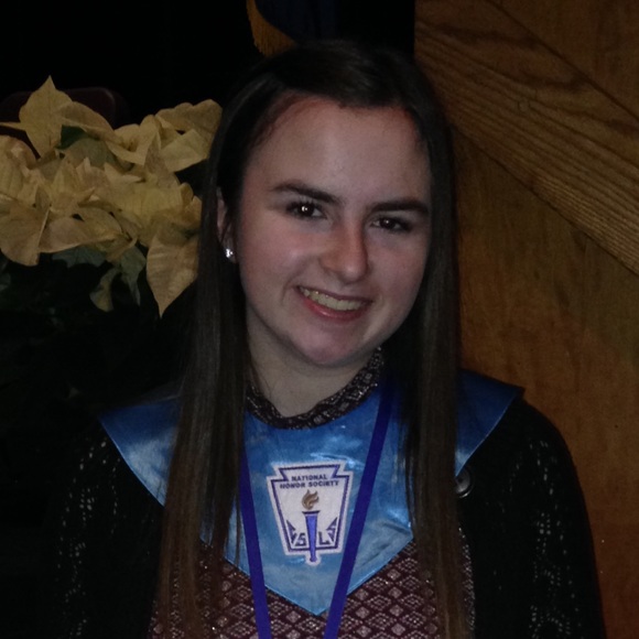 Meet your Posher, Abby - Picture 1 of 2